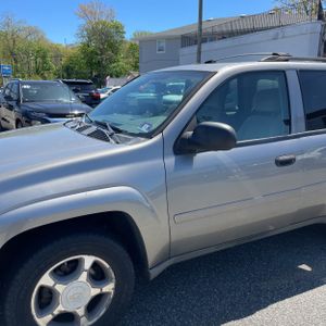 CHEVROLET TRAILBLAZER - 2