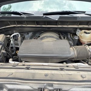 صورة 44 لـ 2020 Chevrolet SILVERADO 1500 RST