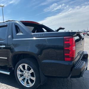 CHEVROLET AVALANCHE LTZ BLACK DIAMOND - 6