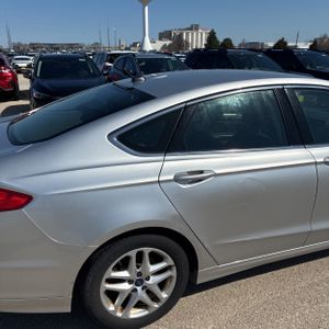 FORD FUSION SE - 9