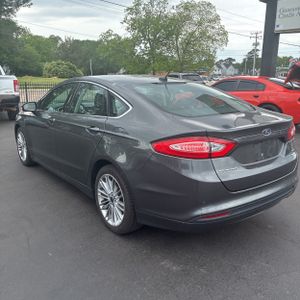 FORD FUSION SE - 5