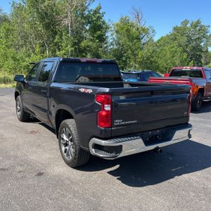 صورة 5 لـ 2022 Chevrolet SILVERADO 1500 LT