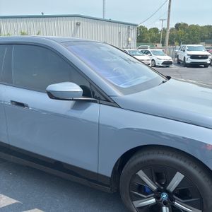 2022 BMW IX XDRIVE50 — фото 13
