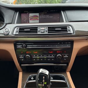 صورة مصغرة 38 لـ 2015 BMW 750LI