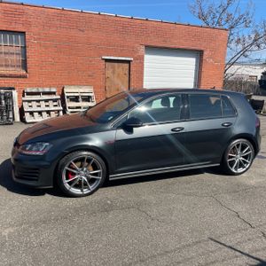 VOLKSWAGEN GOLF GTI S - 3