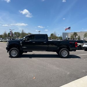FORD F-350 SUPER DUTY PLATINUM - 3
