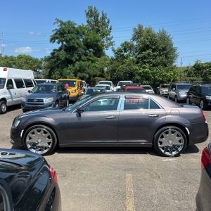 صورة 3 لـ 2015 Chrysler 300 LIMITED