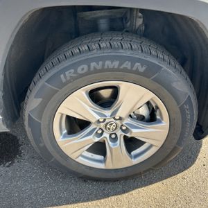2024 Toyota RAV4 XLE — миниатюра 20