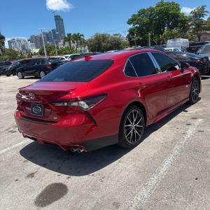 2022 Toyota CAMRY SE photo 8