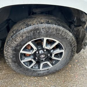 2019 Toyota TUNDRA LIMITED photo 20