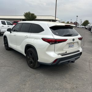 صورة 5 لـ 2021 Toyota HIGHLANDER L