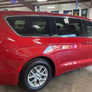 CHRYSLER PACIFICA SELECT - 9