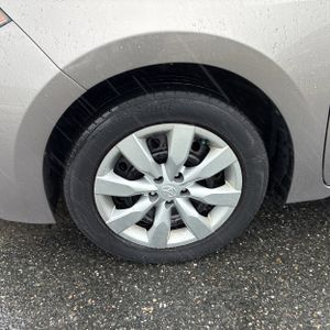 2015 Toyota COROLLA LE 缩略图 16