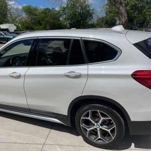 BMW X1 SDRIVE28I - 6