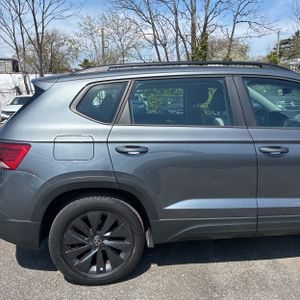 VOLKSWAGEN TAOS S 4MOTION - 9