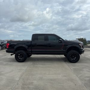FORD F-150 LARIAT - 10