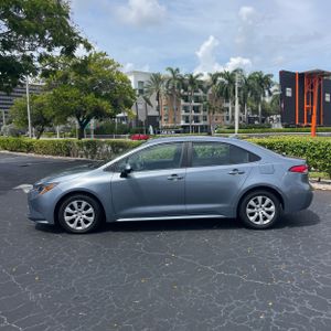2024 Toyota COROLLA LE 照片 3