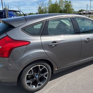 FORD FOCUS SE - 9