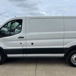 FORD TRANSIT 250 - 4