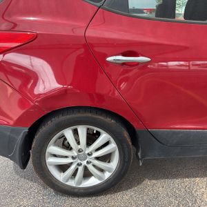 HYUNDAI TUCSON LIMITED - 9