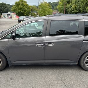 2013 Honda ODYSSEY EX-L — фото 4