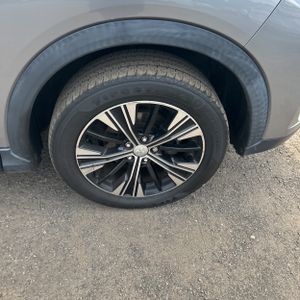 صورة 20 لـ 2019 Mitsubishi ECLIPSE CROSS SE
