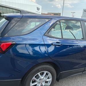 2022 Chevrolet EQUINOX LS 照片 8