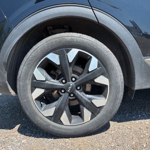 2023 KIA SPORTAGE X-LINE — миниатюра 19