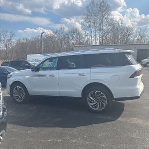 LINCOLN NAVIGATOR RESERVE - 3