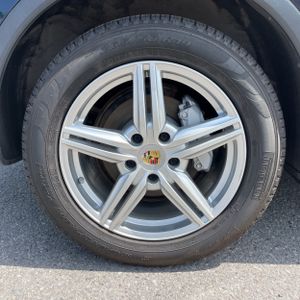 2016 Porsche CAYENNE S 缩略图 19