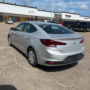 صورة 5 لـ 2019 Hyundai ELANTRA SE