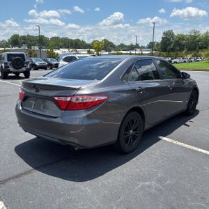 2015 Toyota CAMRY SE photo 8
