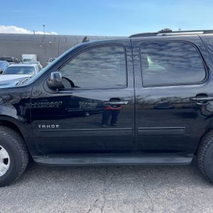 CHEVROLET TAHOE LS - 4