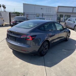 TESLA MODEL 3 BASE - 8