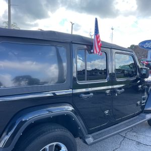 2022 JEEP WRANGLER UNLIMITED SAHARA 照片 9