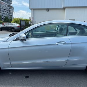 MERCEDES-BENZ E-CLASS - 4