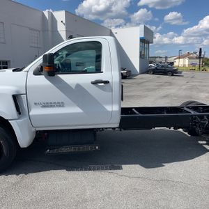 CHEVROLET SILVERADO - 4