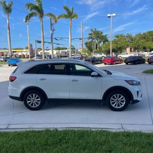 صورة 10 لـ 2020 KIA SORENTO LX