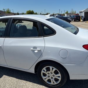 HYUNDAI ELANTRA GLS - 6