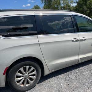 2017 Chrysler PACIFICA TOURING — фото 9