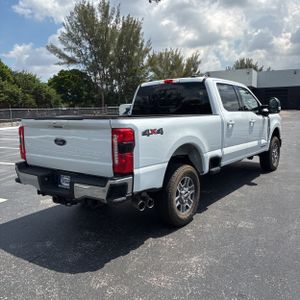 FORD F-250 SUPER DUTY LARIAT - 8