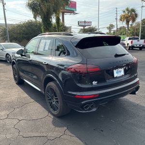 صورة 4 لـ 2016 Porsche CAYENNE GTS