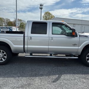 FORD F-250 SUPER DUTY LARIAT - 9