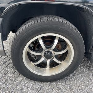 2004 Chevrolet TAHOE LT 照片 17