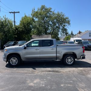 صورة 3 لـ 2023 Chevrolet SILVERADO 1500 LT