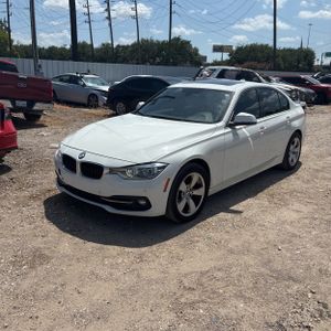 صورة 1 لـ 2017 BMW 3 SERIES 330I
