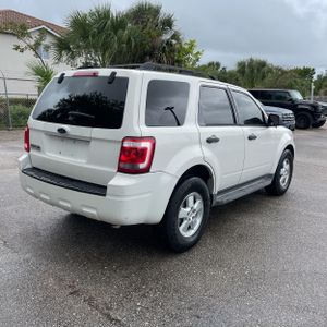 FORD ESCAPE XLT - 8