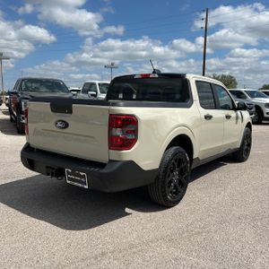 FORD MAVERICK XLT - 8