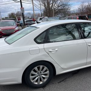 VOLKSWAGEN PASSAT 1.8T WOLFSBURG EDITION - 9