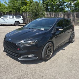 FORD FOCUS ST - 1